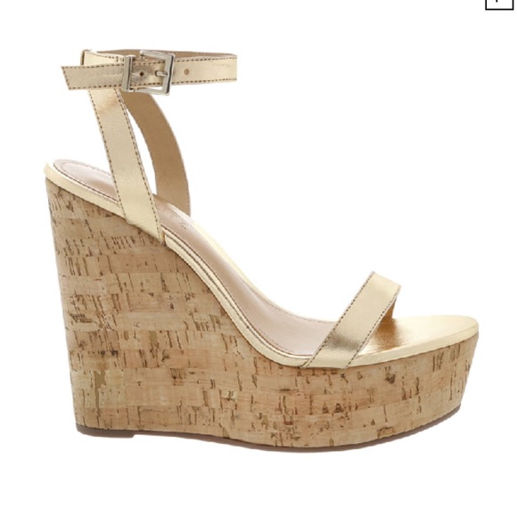 Schutz Eduarda Gold Platform Wedge Sandal - Picture 10 of 11
